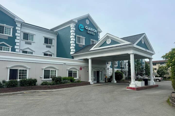 Hotel 27 of 29